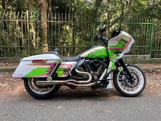 HARLEY-DAVIDSON ROAD GLIDE SPECIAL 